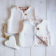 Carica l'immagine nel visualizzatore di Gallery, PELLICCETTA TEDDY - BEIGE