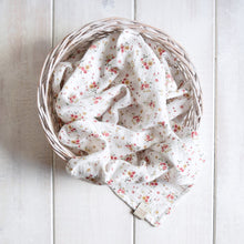 Carica l&#39;immagine nel visualizzatore di Gallery, COPERTINA IN MUSSOLA - MILLEFIORI ROSA
