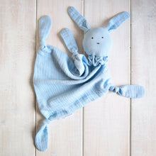 Carica l&#39;immagine nel visualizzatore di Gallery, DOUDOU IN MUSSOLA - AZZURRO
